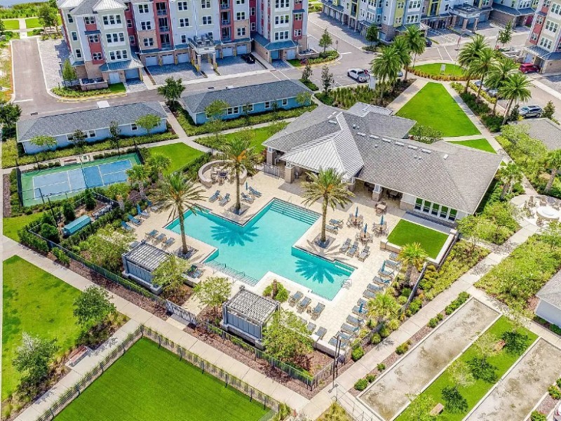 7573 Laureate Boulevard - Florida - Orlando - 32827